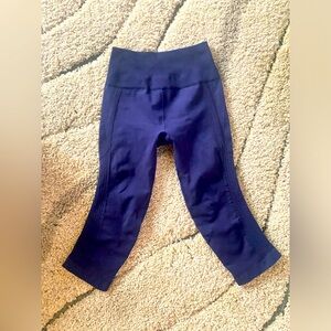 COPY - Lululemon Womens In The Flow Crop Leggings Seamless Blue 4